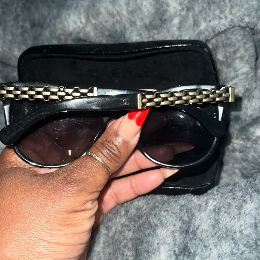 CHANEL sunglasses